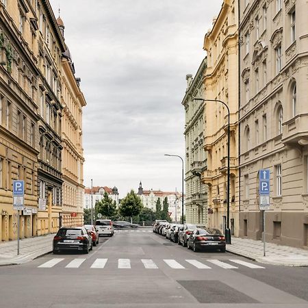 Comfortable And Cosy Apt A Few Steps From Dancing House And Naplavka Dance Praga Exterior foto
