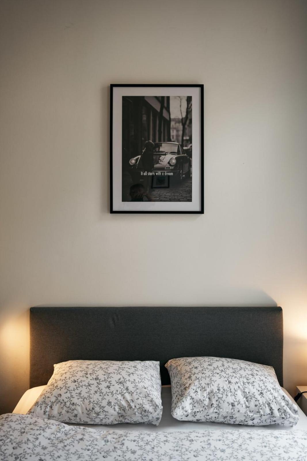 Comfortable And Cosy Apt A Few Steps From Dancing House And Naplavka Dance Praga Exterior foto